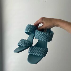 NEW Steve Madden Block Heel